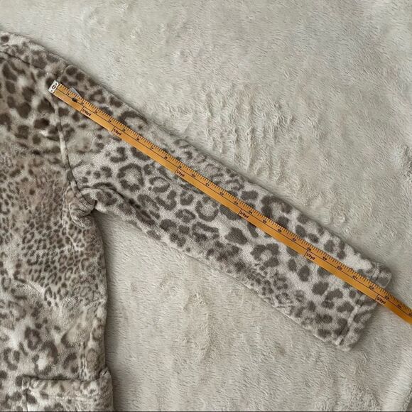 𝅺N Natori Animal Print Cardigan Size S/M - Picture 10 of 11